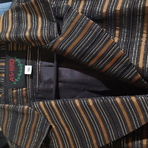 Ashro  dress coat - Picture 5 of 6